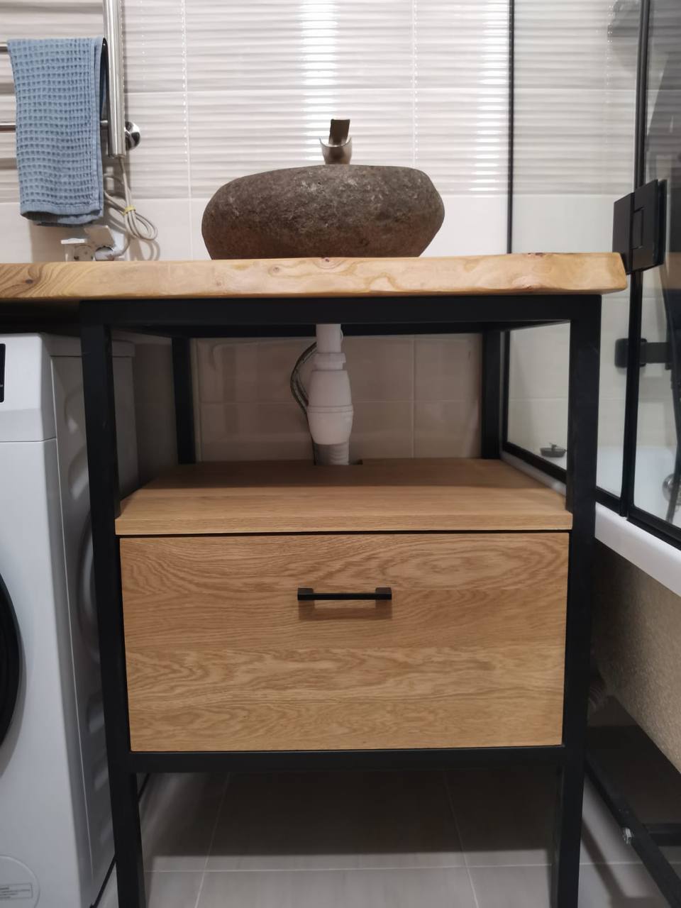 Тумба из массива дуба и металла 5