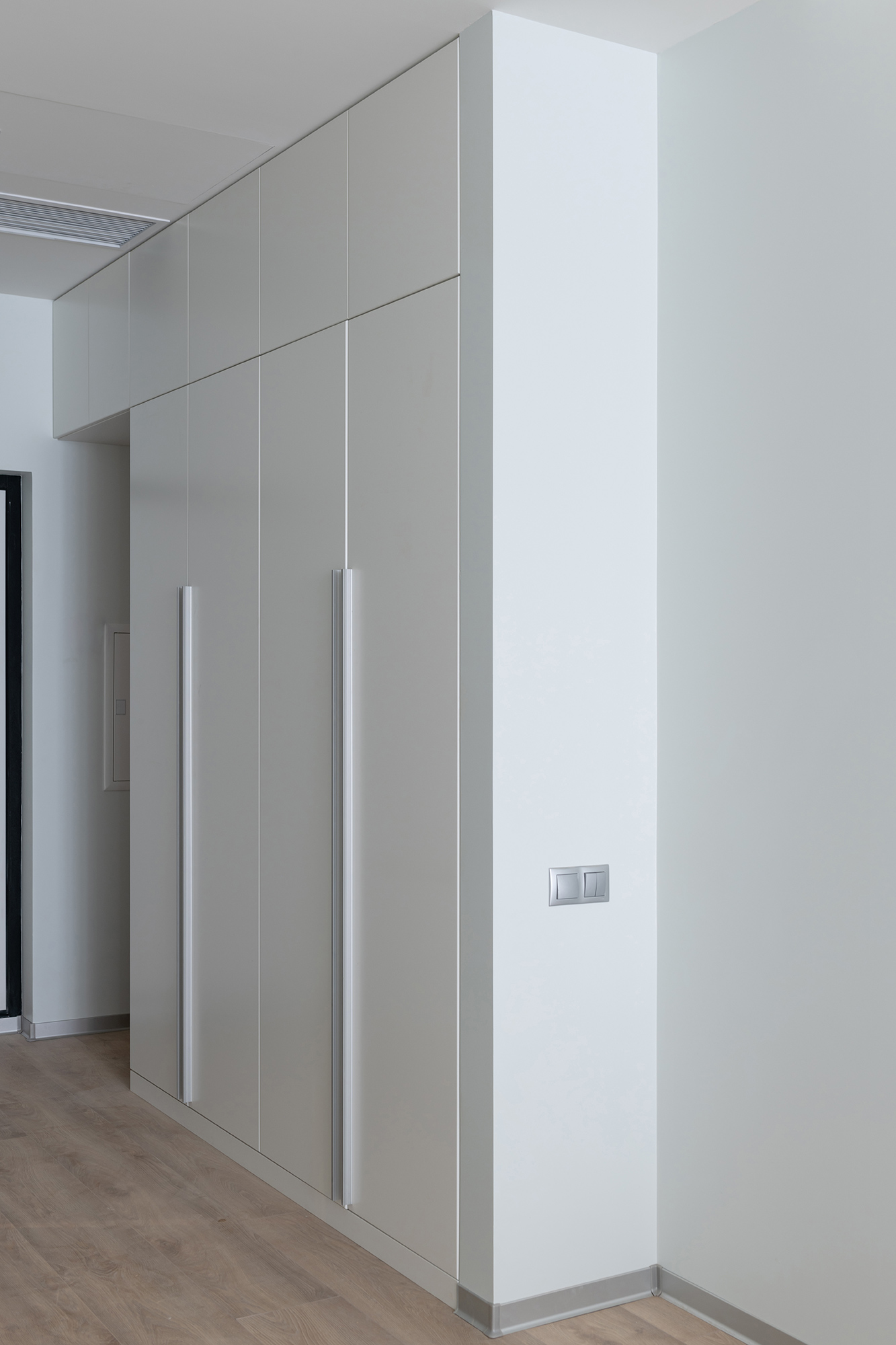 Шкаф Глубокий Белый