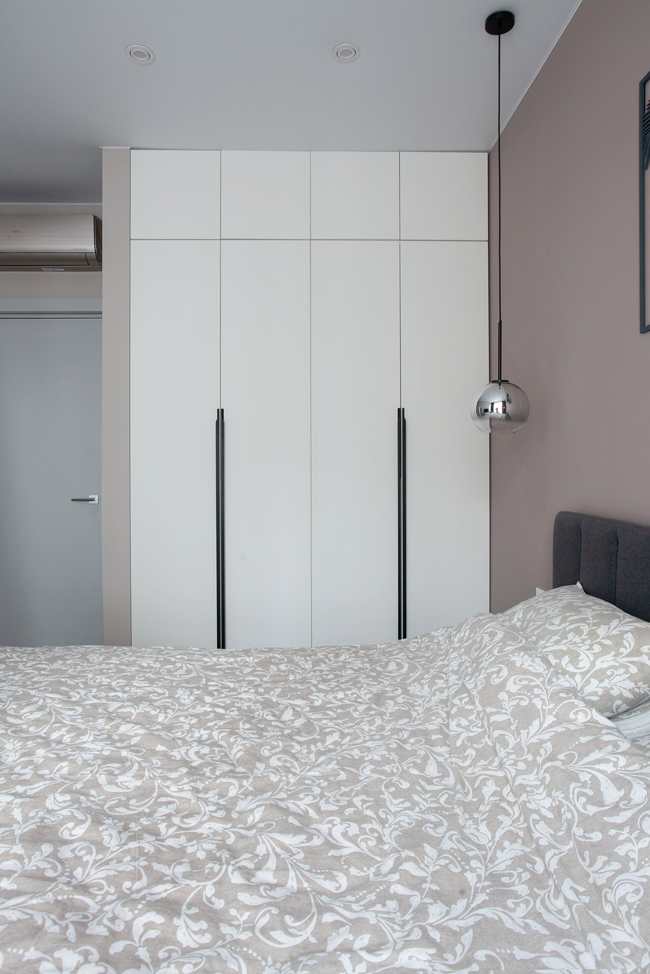 Шкаф Белоснежный