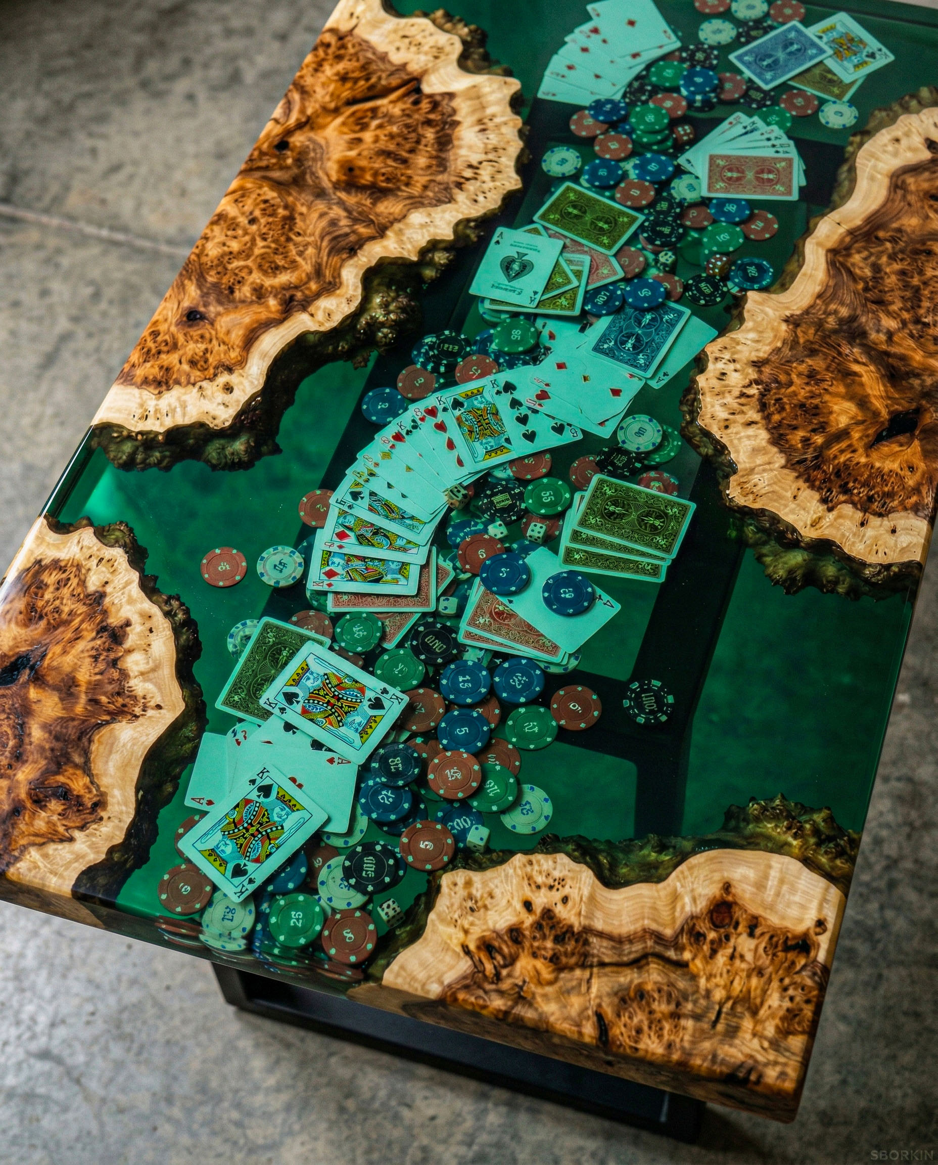 Стол T0008 Покер