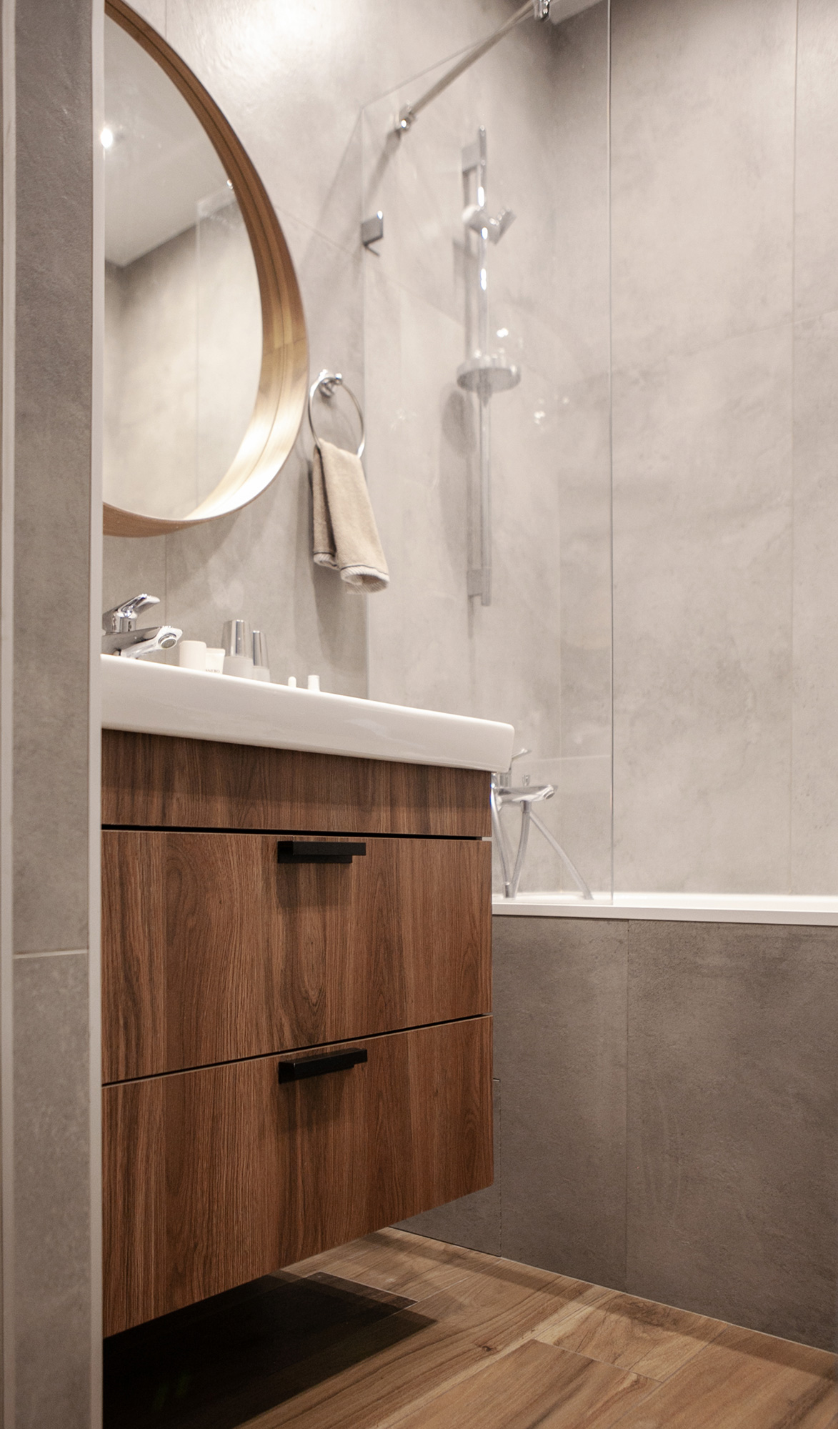 Комплект: тумба под раковину + шкаф