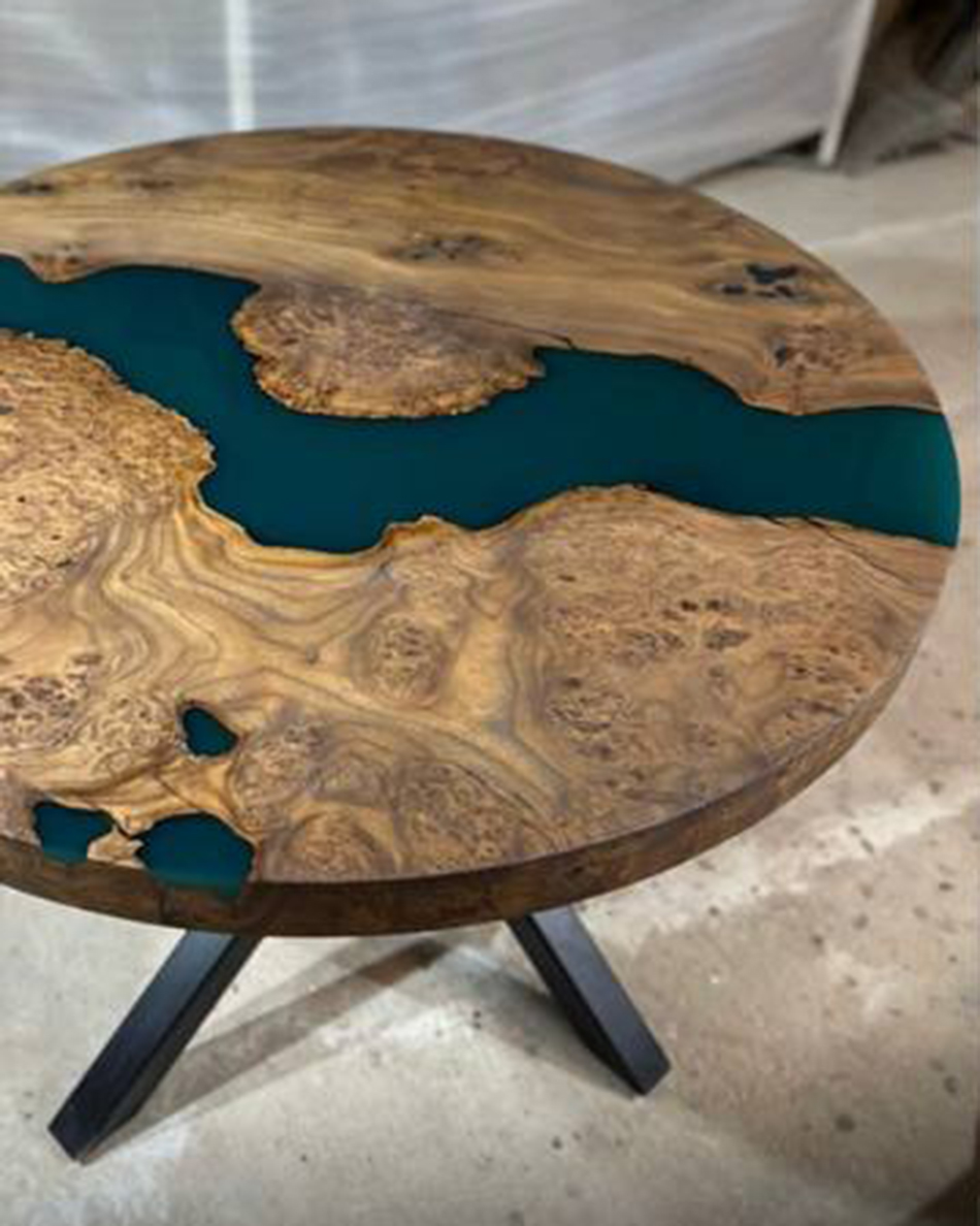 Журнальный стол из капового термо карагача