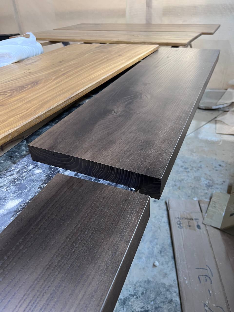 Подоконники из карагача с углом 90 градусов 3