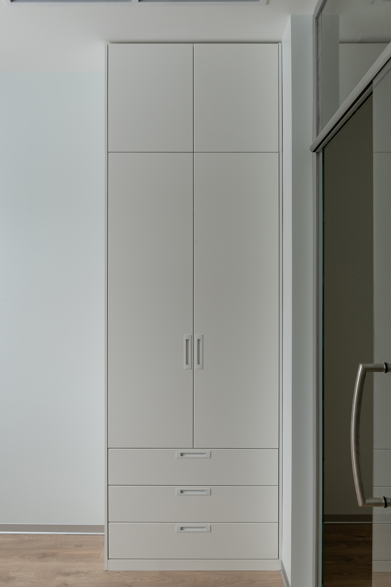 Платяной шкаф Оптима