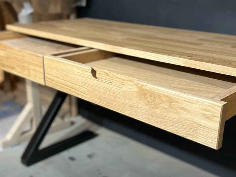 Стеллаж с тумбочкой и письменным столом