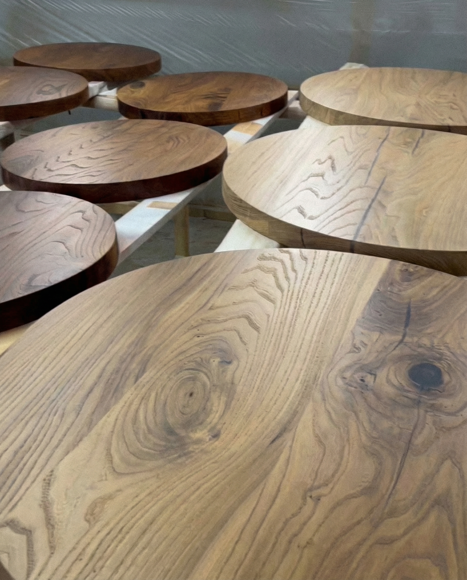 Комплект: столешницы из карагача + колонны из карагача + перегородки из бука 7