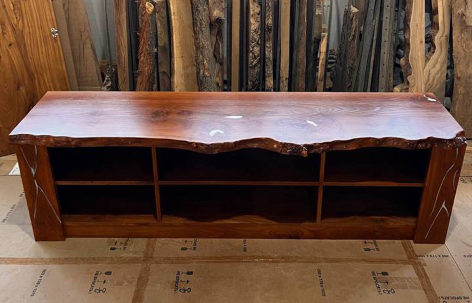 Тумба из карагача с живым краем 2