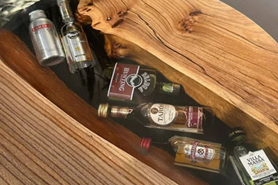 Возможность “запечатать” в столе любые предметы