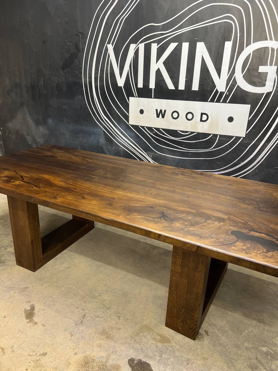Стол из слэбов карагача